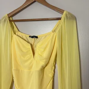 Pretty garden butter yellow mini‎ dress long sheer sleeves ruched body Size S thumbnail 3