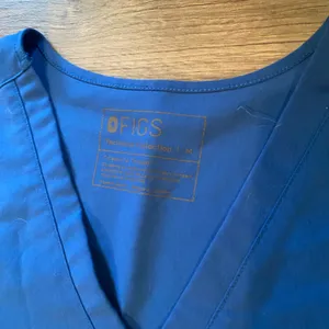 FIGS Royal Blue Casma Top Zamora Jogger Pants Scrub Set Uniform Medium Petite thumbnail 3