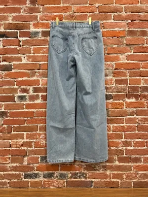 Boutique Light Wash Wide Leg Jeans Heart Pockets Y2K High Rise Size 29 thumbnail 2