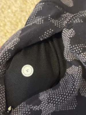 Lululemon Long Sleeve Top thumbnail 3