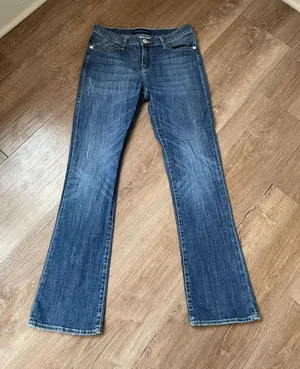 Rock & Republic jeans distressed fading medium wash denim women’s size 10M thumbnail 1