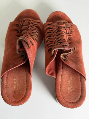 Michael Kors Women’s Sz 9 Rust Suede Woven Studded Platform Clog Heel Sandals thumbnail 4