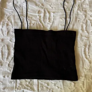 ZARA S Black Ribbed Spaghetti-Strap Crop Camisole Tank Top thumbnail 3