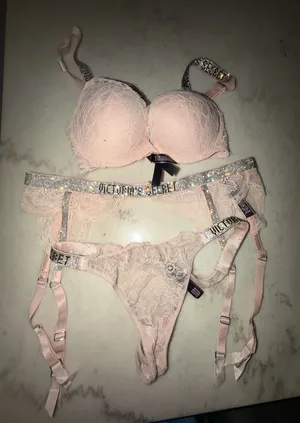 Victoria's Secret thumbnail 1