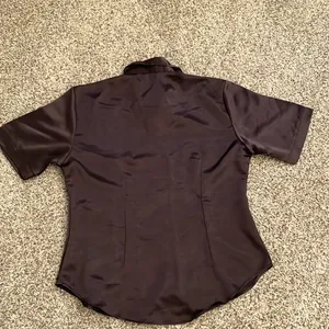 Chocolate brown Satin short sleeve shirt NWOT thumbnail 3