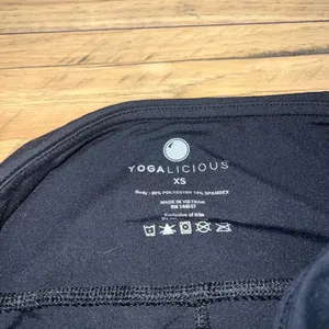 Yogalicious black leggings thumbnail 3