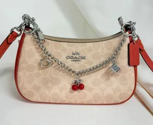 coach Teri Shoulder Bag In Signature Canvas cv933 thumbnail 1