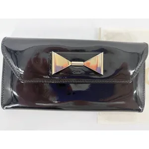 Luxury Chloé Black‎ Patent Leather Bow Continental Wallet Clutch Gold Hardware thumbnail 2