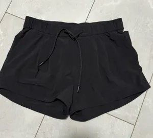 Lululemon On The Fly Shorts thumbnail 1
