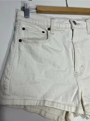 Abercrombie & Fitch White denim the mom short High-Rise size 6 thumbnail 5
