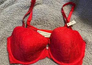 Victoria's Secret Bra thumbnail 1