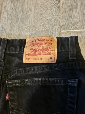 Levis 550 Black relaxed fit tapered leg Jeans size 14 petite thumbnail 9
