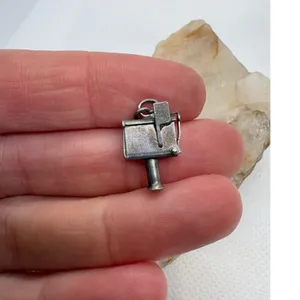 Vintage Sterling Silver Mailbox Charm Opening Door Movable Flag 1.61g Pendant thumbnail 5