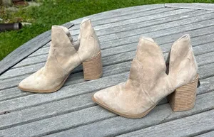 Steve Madden Chaya Pointed Toe Bootie‎ size 7 thumbnail 1