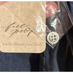 Free People $148 NWT We The Free Blue Denim Button-Up Collared Long Sleeve Top M thumbnail 6