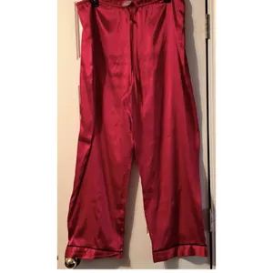 Gilligan & O'Malley Women Medium 2 Pc Sleepwear Set Red Satin Black Trim Pajamas thumbnail 3
