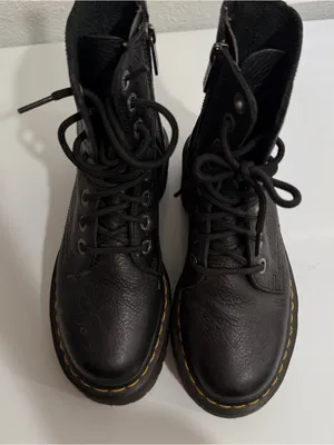 Dr. Martens Jadon III Boots Pisa Leather thumbnail 1