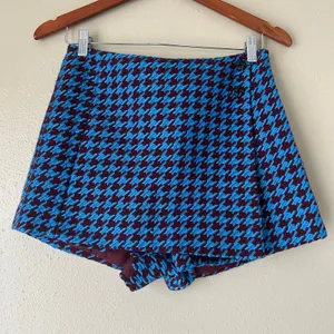 Avec Les Filles Blue and Burgundy Houndstooth Skort US Size 6 thumbnail 2