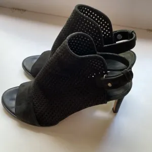 Vince Aden‎ Laser Cut Suede Peep Toe Heel Sandal Slingback Booties Nubuck 7 37.5 thumbnail 7