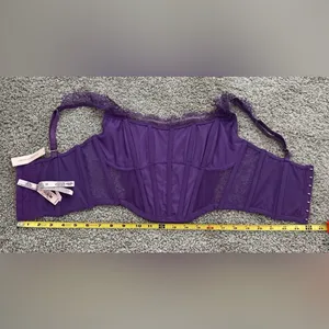Victoria’s Secret Purple Lace Corset-Style Top thumbnail 3