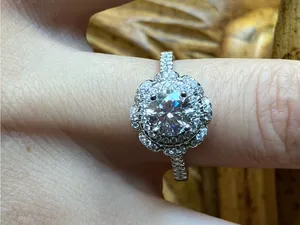 Genuine Moissanite Sterling Silver Ring Size 7 White thumbnail 1