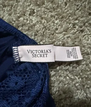 Victoria's Secret Bralett thumbnail 3
