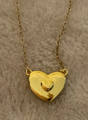 Delicate Gold Heart Pendant Necklace thumbnail 1