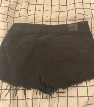 American Eagle black jean shorts thumbnail 3