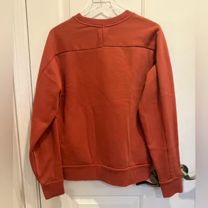 PACT Organic Cotton‎ Polyeater Blend Crewneck Sweatshirt in Burnt Orange Small thumbnail 2