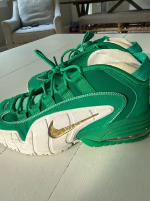 Nike Air Tennis Shoes size 6 youth thumbnail 9