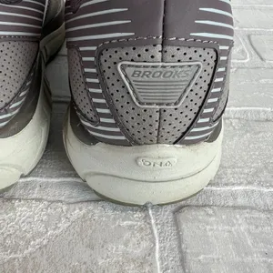 Brooks Addiction Walker Suede‎ Sneaker Shoes Womens 8 Shark Alloy Oyster Lace Up thumbnail 6