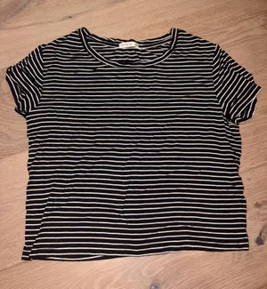 Cotton On Black & White Striped Short Sleeve Tee Medium thumbnail 1