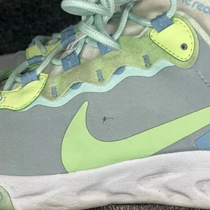 Nike React Element 55 Women's Shoes Frosted Spruce Running Sneakers 8 thumbnail 2