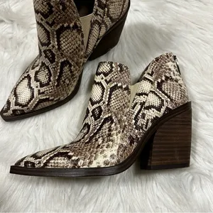 Vince Camuto Gigietta Snakeskin Ankle‎ Booties Pointed Toe Block Heel Tan 6M thumbnail 2