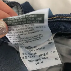 Levi’s curve straight jeans thumbnail 3