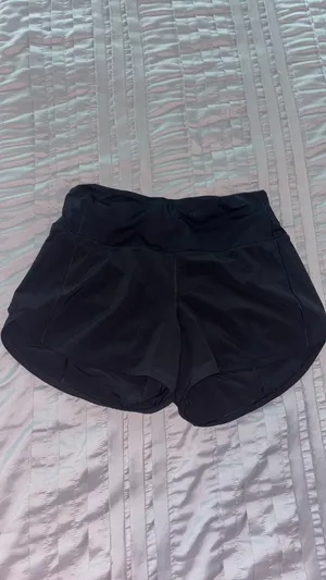 Lululemon Speed Up Shorts 4" thumbnail 4