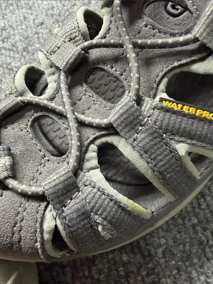 KEEN Women's Whisper Sandals Closed-Toe Bungee Sandals thumbnail 10