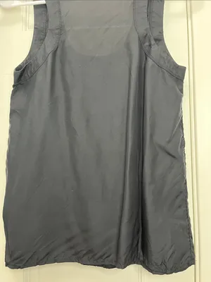 Banana Republic & J. Crew Sleeveless Silk Blend Blouse - Size XS thumbnail 8