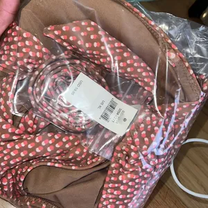 Aerie wrap strapless one piece Bathingsuit thumbnail 6