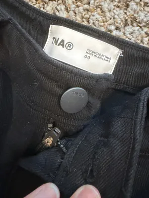 Aritzia TNA Pants Cargo Black thumbnail 4