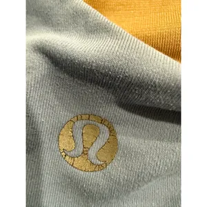 Lululemon Light Blue Racerback Sports Bra Size 6 Gold Logo Activewear‎ thumbnail 4