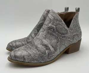 Boutique By Corkys Ankle Booties Women Size 9 Animal Print Shoes Side Zip Heel thumbnail 1