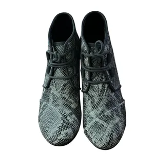 TOMS Boots Womens Sz 8.5 Gray Snake Print Wedge Ankle Lace Up Booties Minimalist thumbnail 3