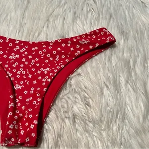 Women's Reversible Bikini Bottom Red White Ditsy Floral High Cut High Waist‎ thumbnail 4