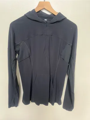 Lululemon Runbeam Hoodie in Black Athletic Long Sleeve Shirt Size 12 thumbnail 8