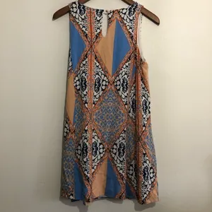 Entro Sleeveless Mini‎ Dress Size Small thumbnail 2