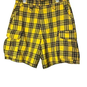 Hot Topic Yellow Plaid Cargo Bermuda Shorts‎ thumbnail 3