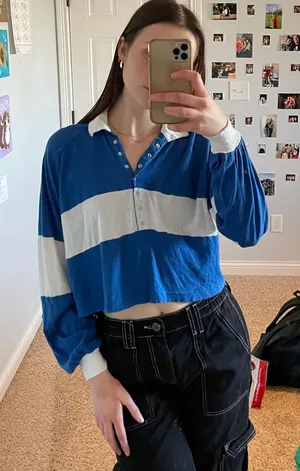 Cropped Long Sleeve thumbnail 1