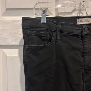 Madewell Roadtripper‎ Faded Black Skinny Jeans Women Size 32 Grunge Whimsigoth thumbnail 2
