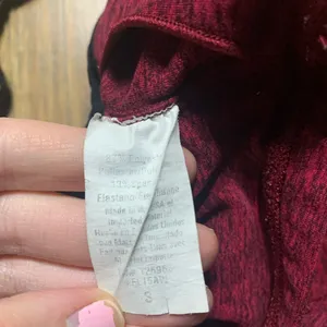 Beyond yoga small red sports bra thumbnail 6